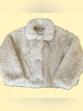 NWT! Beige Faux Fur Coat, Collar, Pockets, 1960’s Dolly/Mob Wife, Women’s XL